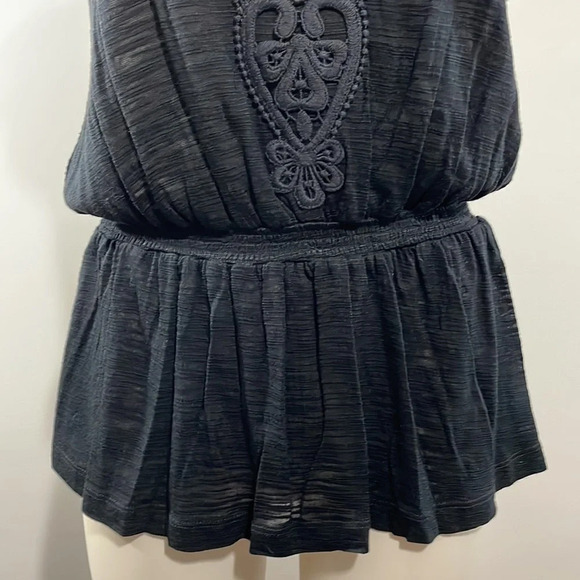 NWT Cable & Gauge Black Ruffled Sleeve Embroidered Neckline Peplum Top PS - Picture 3 of 16